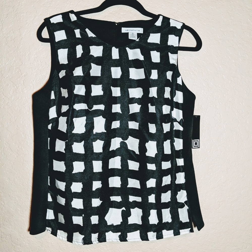 NWT Liz Clairborne sleeveless black/white blouse M